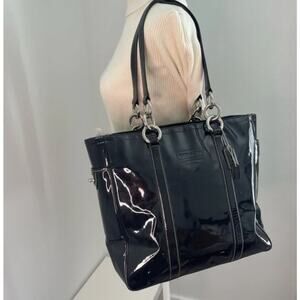 Coach Gallery Tote Bag Black Patent Leather Glossy Shoulder Bag Y2K Vintage